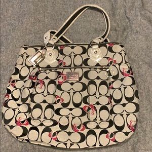 Coach large tote approx 16x4x14